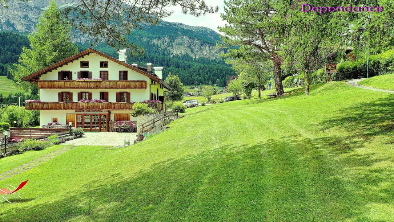 Hotel Menardi Кортина-д'Ампеццо Экстерьер фото