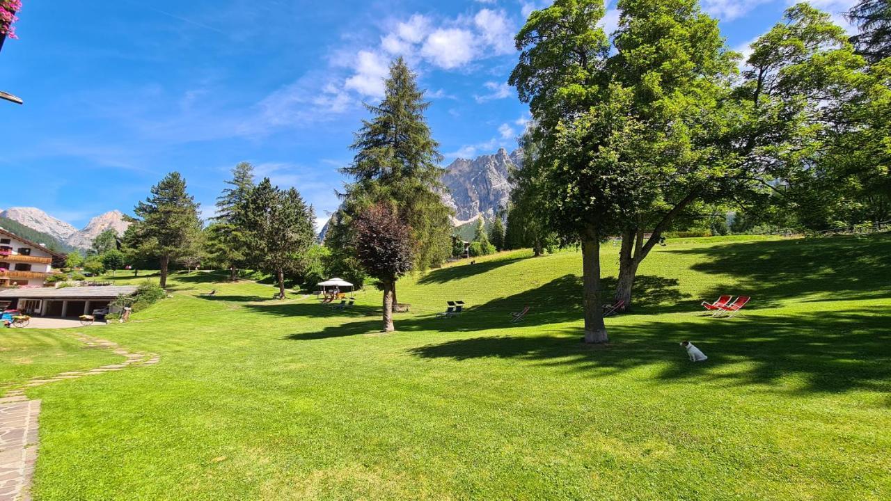 Hotel Menardi Кортина-д'Ампеццо Экстерьер фото