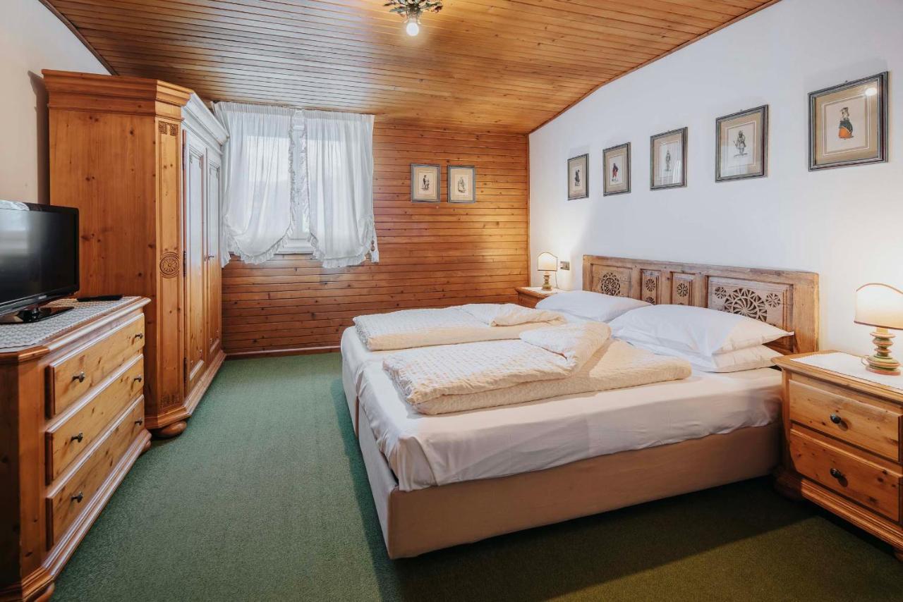 Hotel Menardi Кортина-д'Ампеццо Экстерьер фото