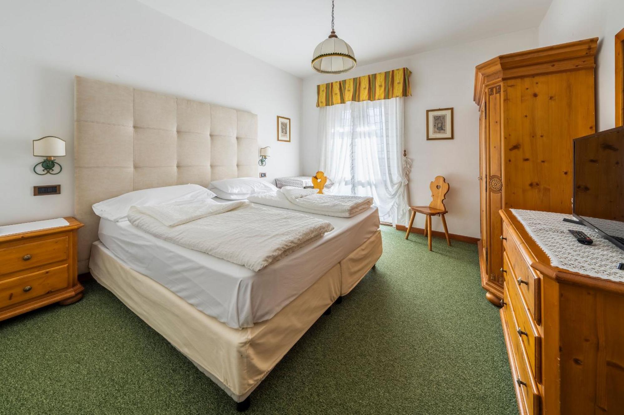 Hotel Menardi Кортина-д'Ампеццо Экстерьер фото