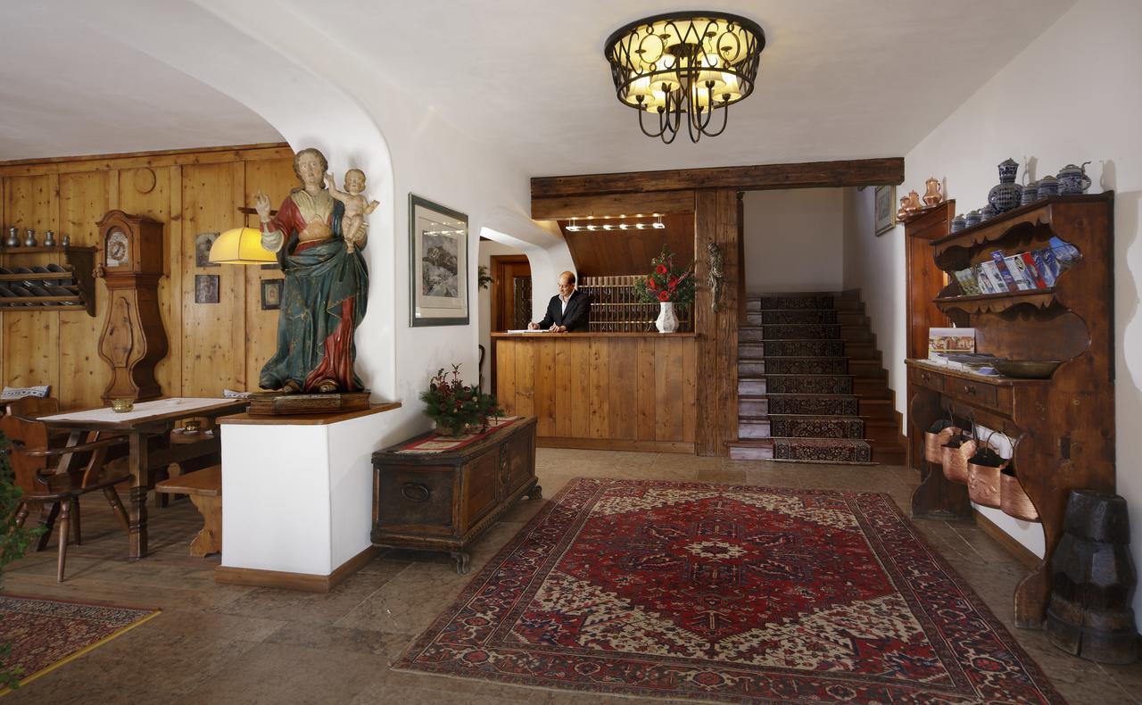 Hotel Menardi Кортина-д'Ампеццо Интерьер фото