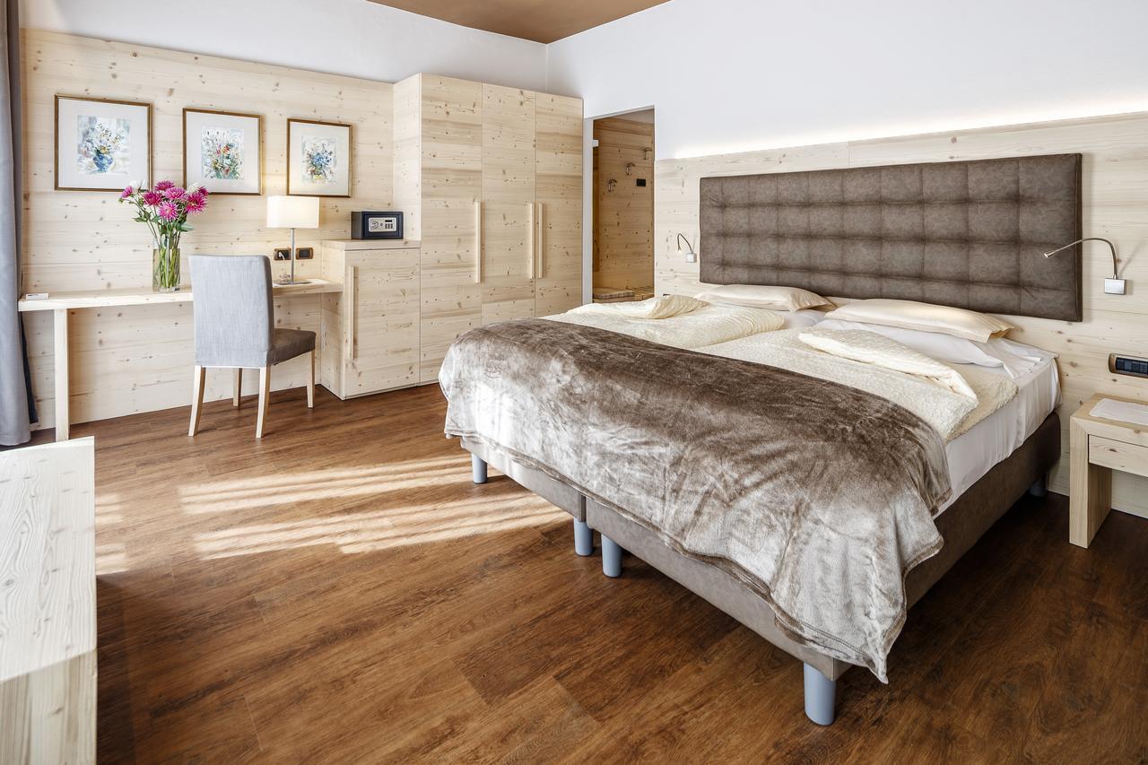 Hotel Menardi Кортина-д'Ампеццо Экстерьер фото